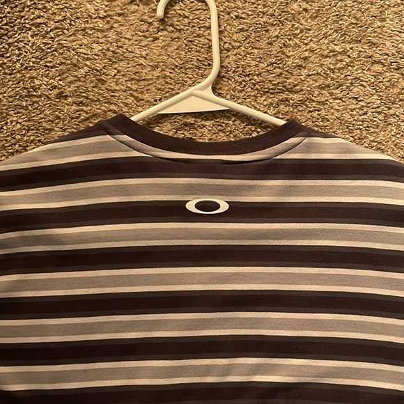 Oakley T-Shirt - Picture 5 of 5
